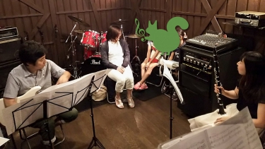 アンサンブルの見学に来た親子