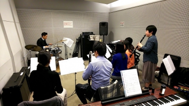 クラリネット講師も参加するバンドアンサンブル