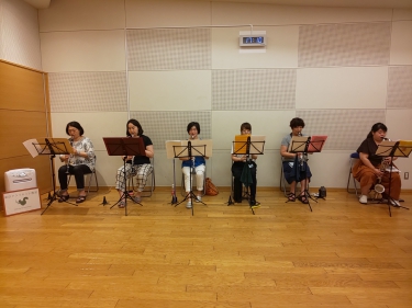 真剣にアンサンブルする上級者アンサンブルメンバー