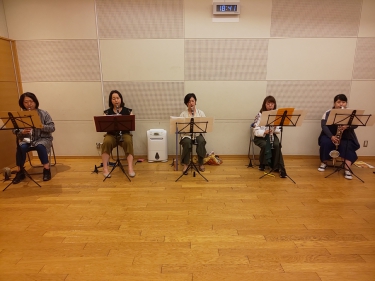 真剣にアンサンブルする上級者アンサンブルメンバー