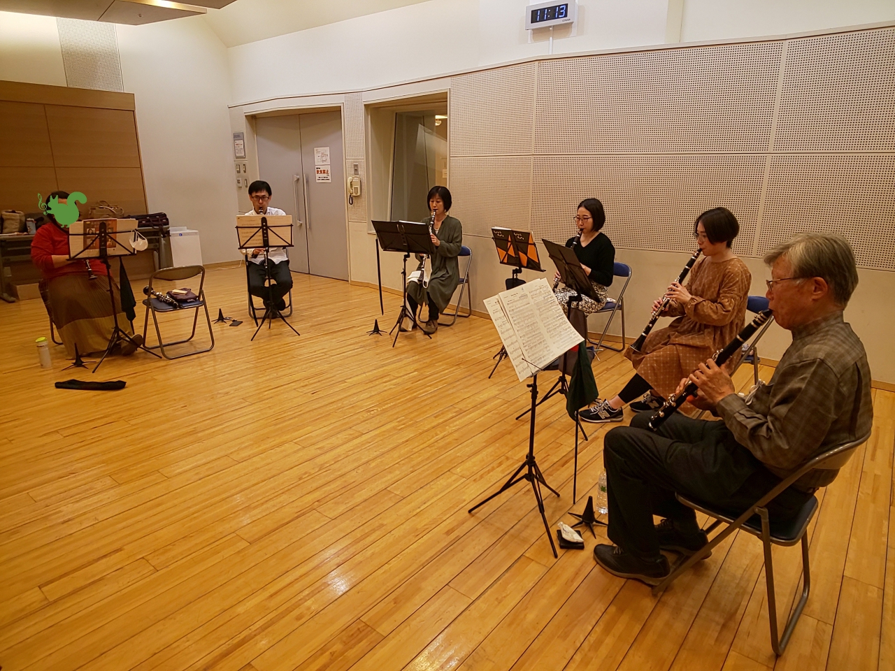 真剣にアンサンブルする中級者アンサンブルメンバー