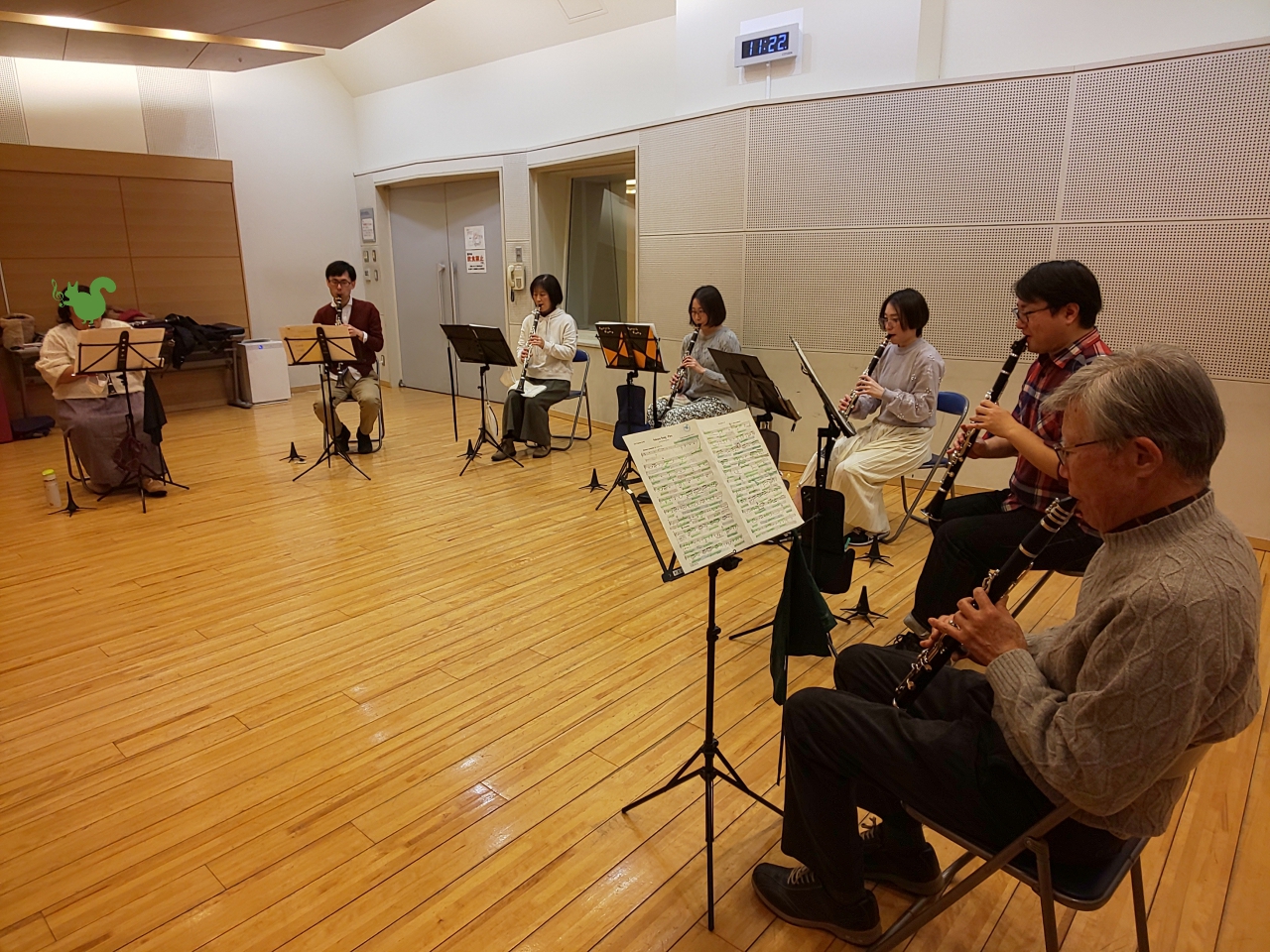 真剣にアンサンブルする中級者アンサンブルメンバー