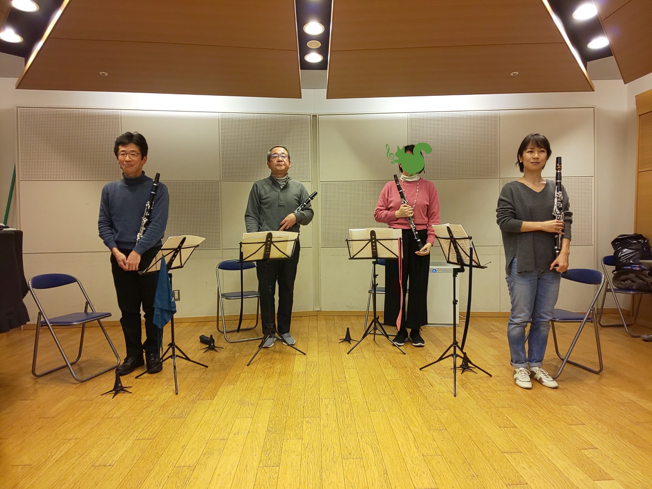 通し練習で礼をする初級者アンサンブルメンバー