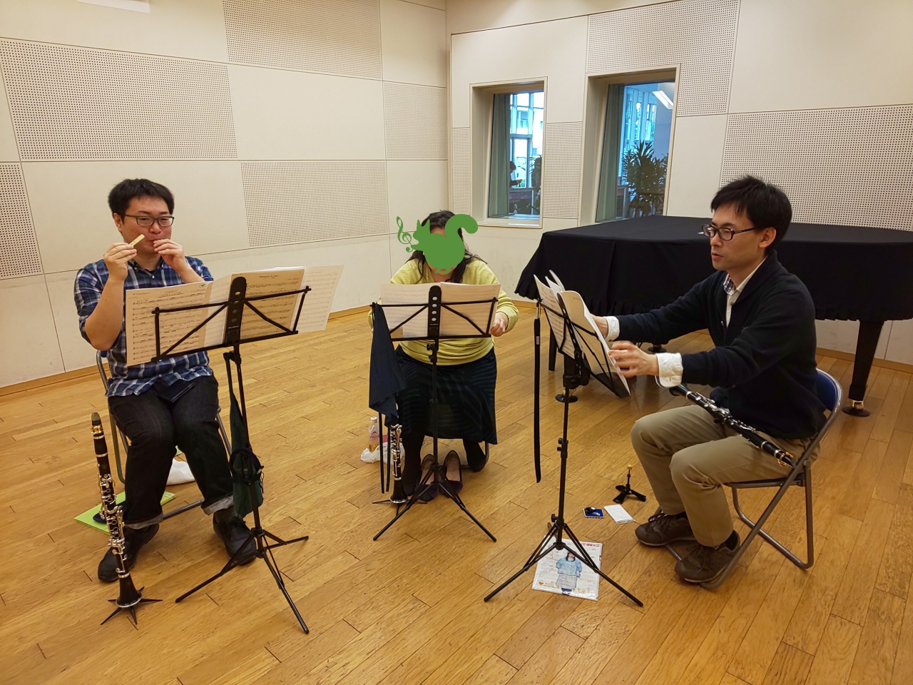 クラリネットアンサンブルに向けて準備をする生徒達